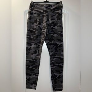 Express Camo High Waisted Crop Leggings Black & Grey, gently used.